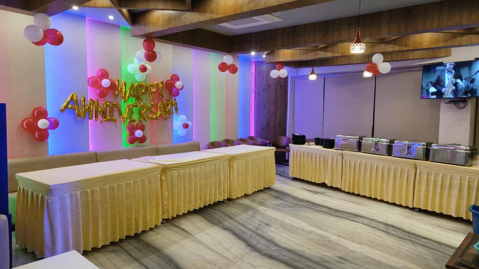 V Square Airport Hotel Lucknow Zewnętrze zdjęcie